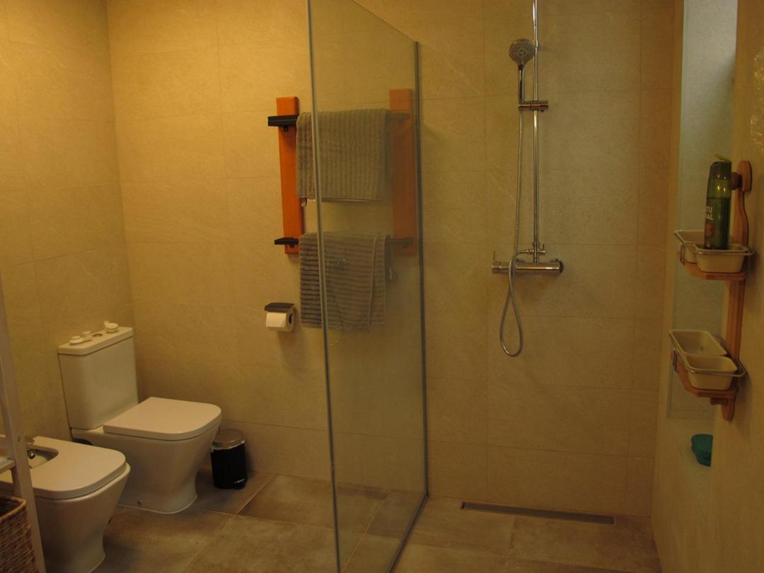 Bungalow Goa Pool View, Playa Roca Residence Sea Front Access - Free Ac - Wifi Коста Тегисе Екстериор снимка