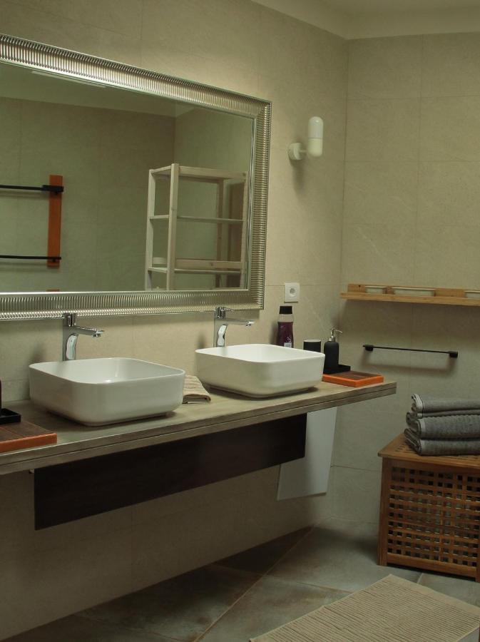 Bungalow Goa Pool View, Playa Roca Residence Sea Front Access - Free Ac - Wifi Коста Тегисе Екстериор снимка