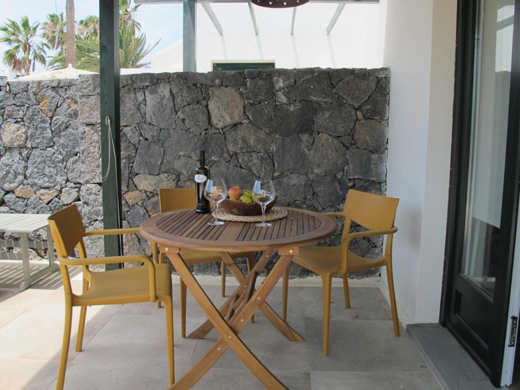 Bungalow Goa Pool View, Playa Roca Residence Sea Front Access - Free Ac - Wifi Коста Тегисе Екстериор снимка